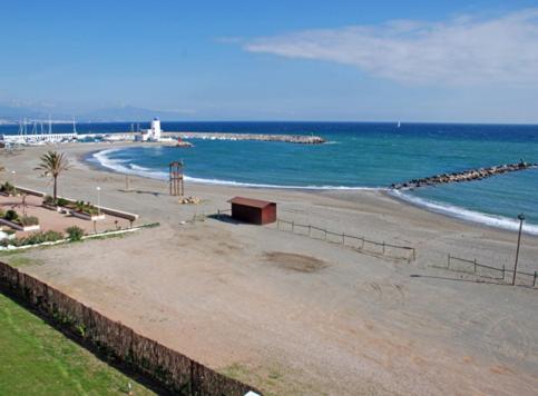 3 Bedrooms With Pool & Parking, Close To Sea And Gibraltar Manilva Luaran gambar