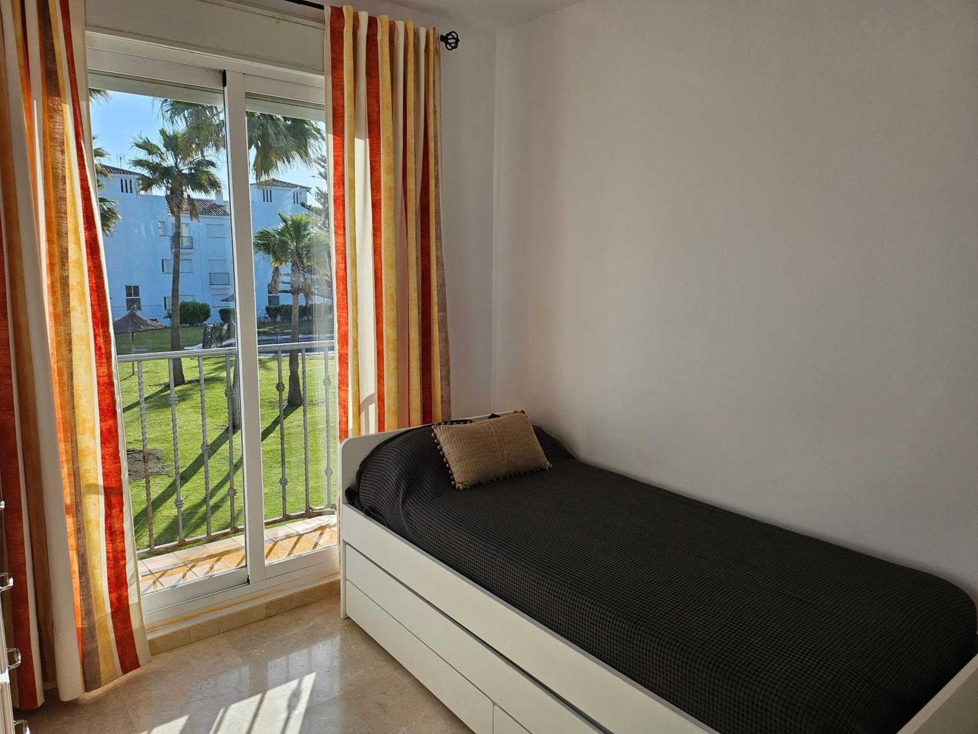 3 Bedrooms With Pool & Parking, Close To Sea And Gibraltar Manilva Luaran gambar